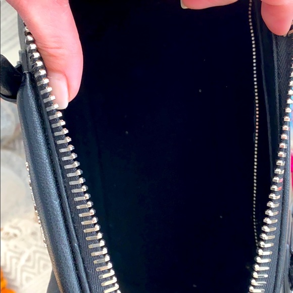 ⛔️SOLD⛔️ Givenchy Antigona small - Picture 5 of 7